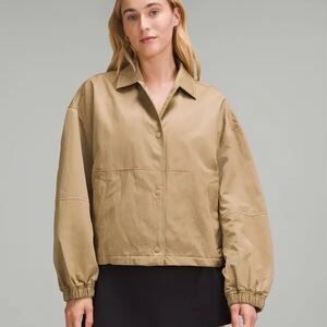 lululemon Women's Cropped Coach’s Filbert tan Jacket